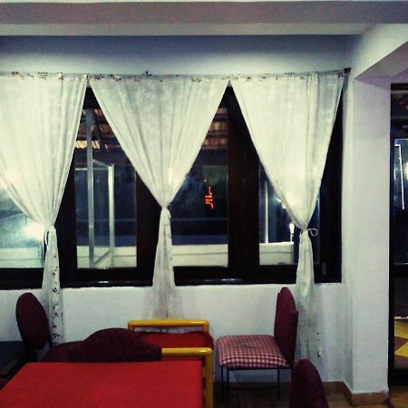 A Date With Me Boutique Hotel Bar @ Restaurant 坎多林 外观 照片