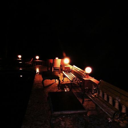 A Date With Me Boutique Hotel Bar @ Restaurant 坎多林 外观 照片