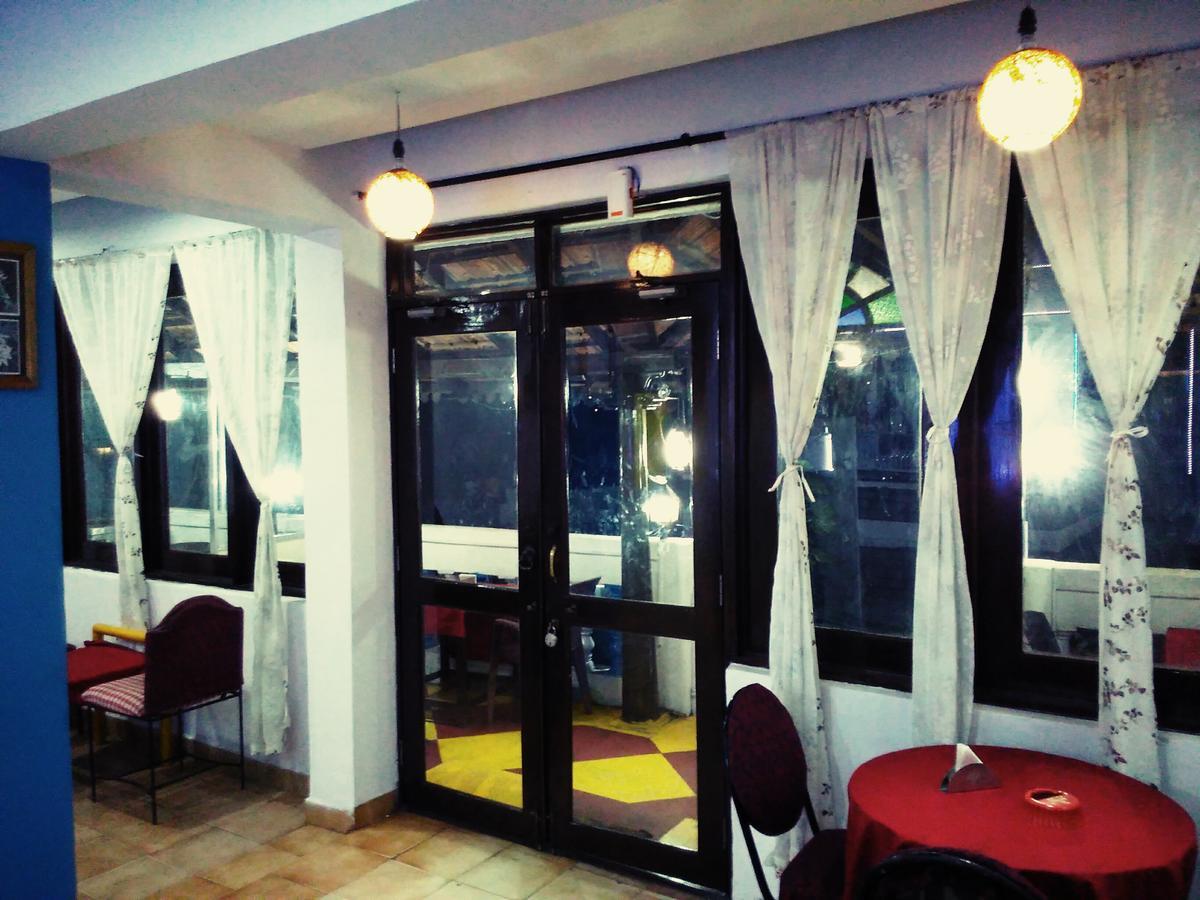 A Date With Me Boutique Hotel Bar @ Restaurant 坎多林 外观 照片